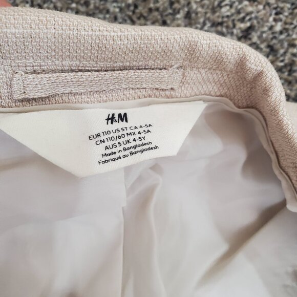 Boys Coat Pant Set Size 5T Like New - Picture 8 of 12